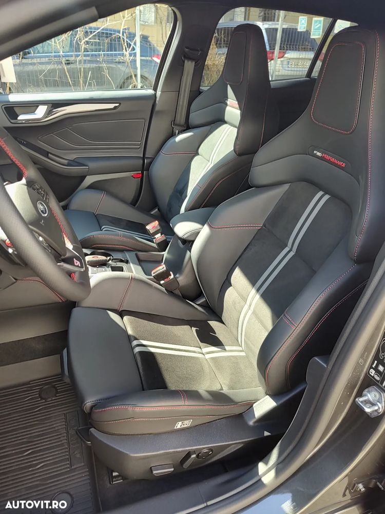 Ford Focus 2.3 Ecoboost 7DCT ST X - 24