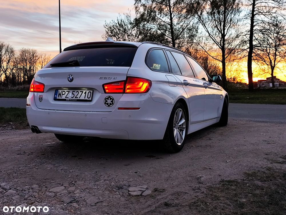 BMW Seria 5 520d - 4