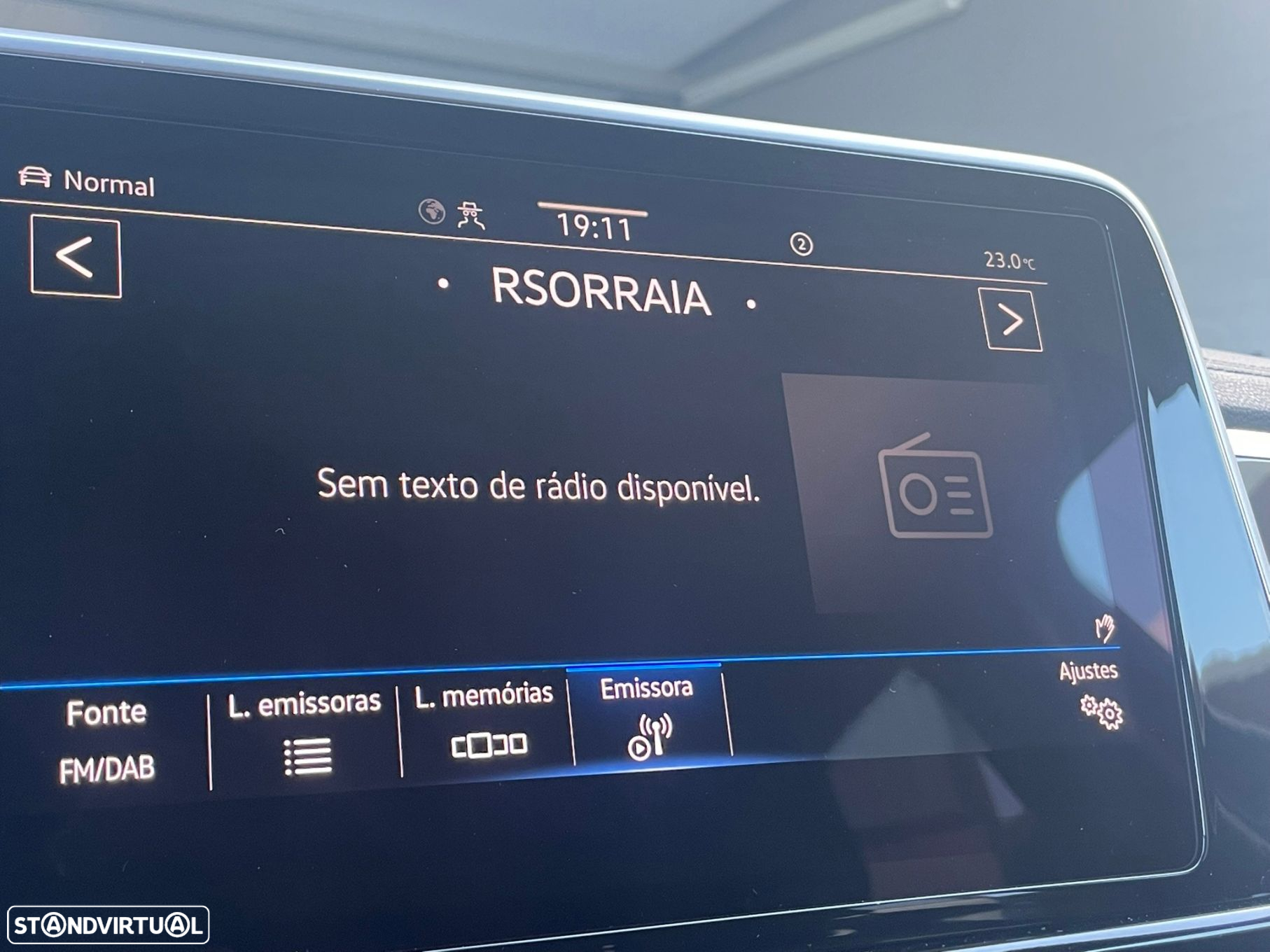 VW T-Roc 1.5 TSI R-Line DSG - 23
