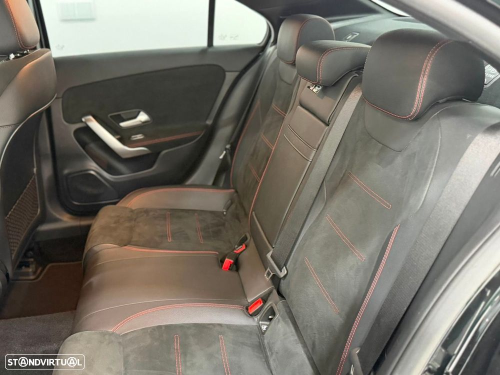 Mercedes-Benz A 250 Limousine e AMG Line - 6