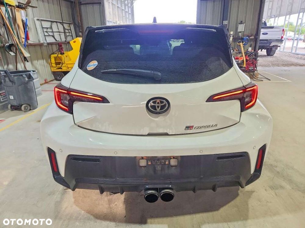 Toyota GR Corolla - 4
