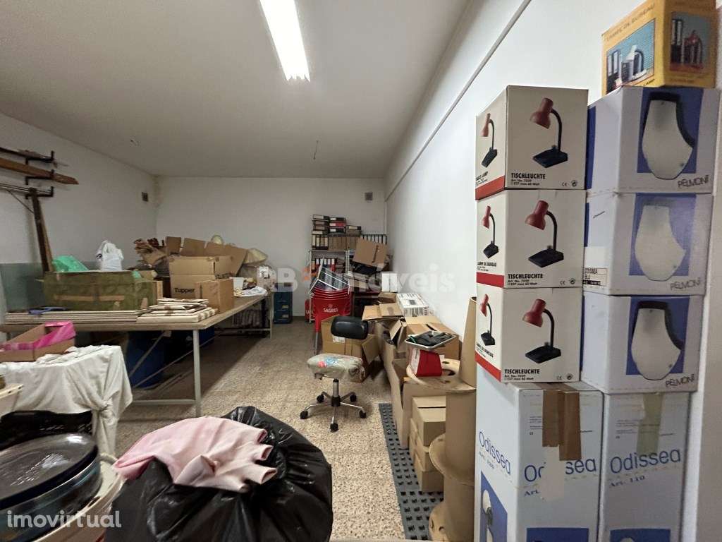 Loja de Comércio rés do chão - Tomar - Grande imagem: 5/9