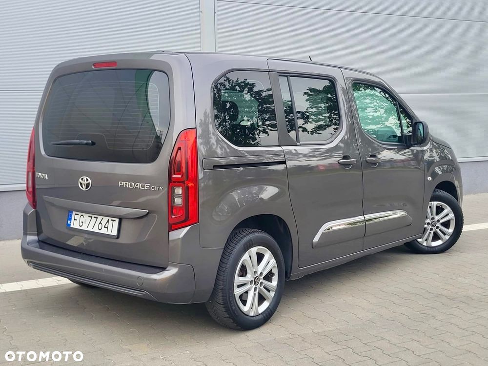Toyota Proace City Verso 1.5 D-4D Family - 12