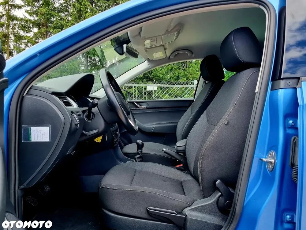 Skoda RAPID 1.2 TSI Ambition - 9