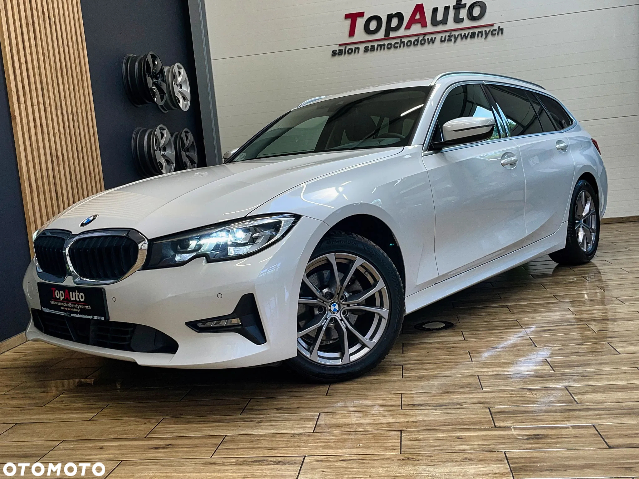 BMW Seria 3 320d Touring - 13
