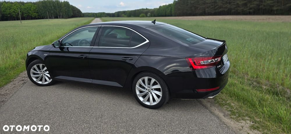 Skoda Superb 2.0 TSI 4x4 L&K DSG - 10