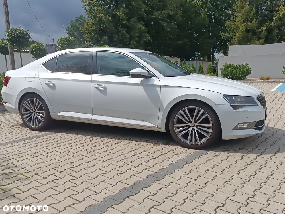 Skoda Superb 2.0 TDI 4x4 DSG Sportline - 18