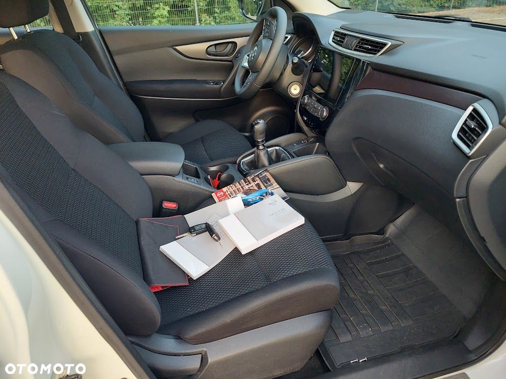 Nissan Qashqai 1.3 DIG-T N-WAY - 13
