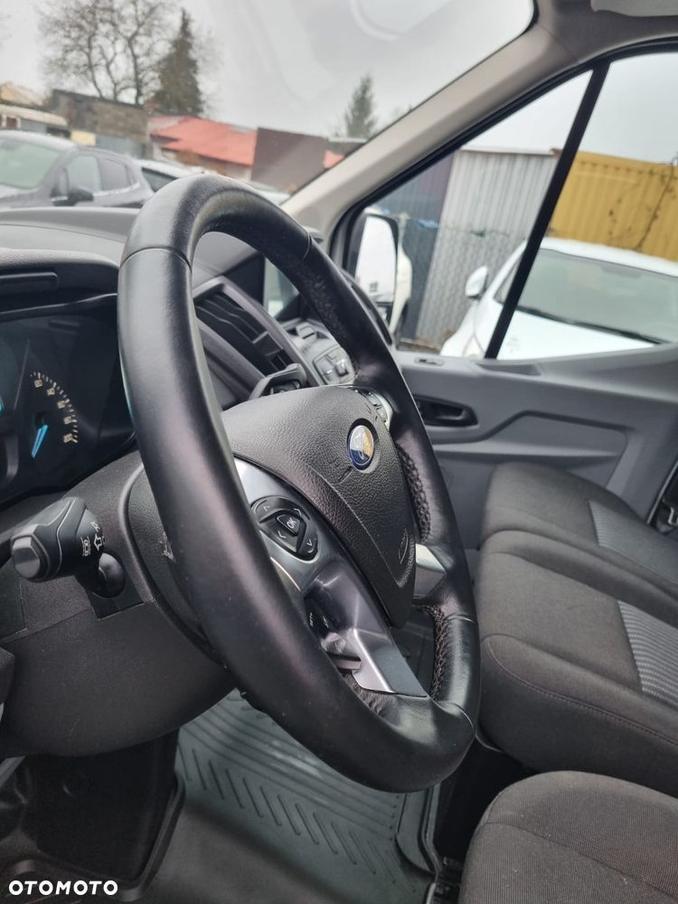 Ford TRANSIT - 11