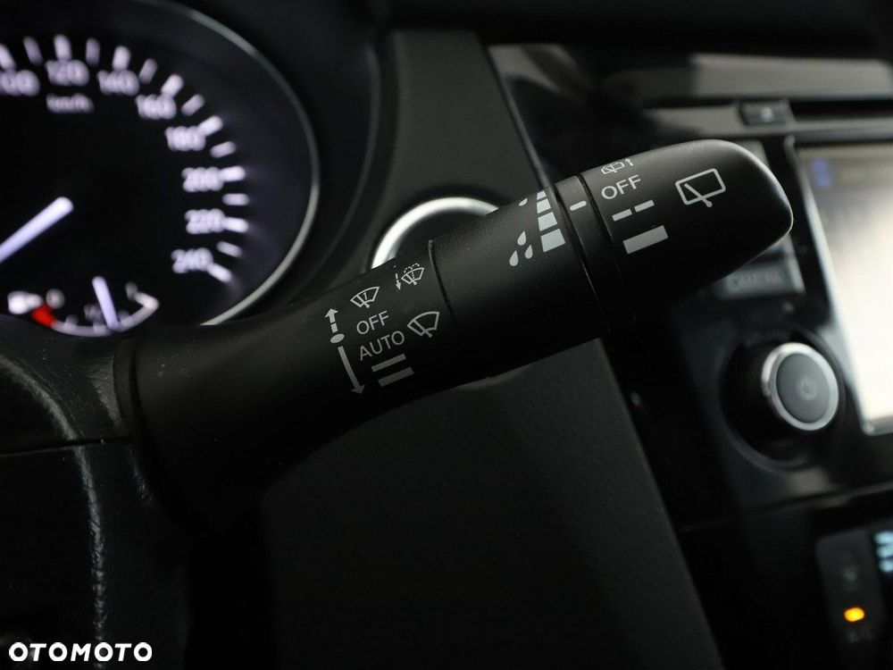 Nissan Qashqai 1.6 DIG-T N-Connecta - 31