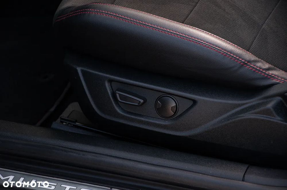 Ford Mustang Cabrio 5.0 Ti-VCT V8 GT - 37