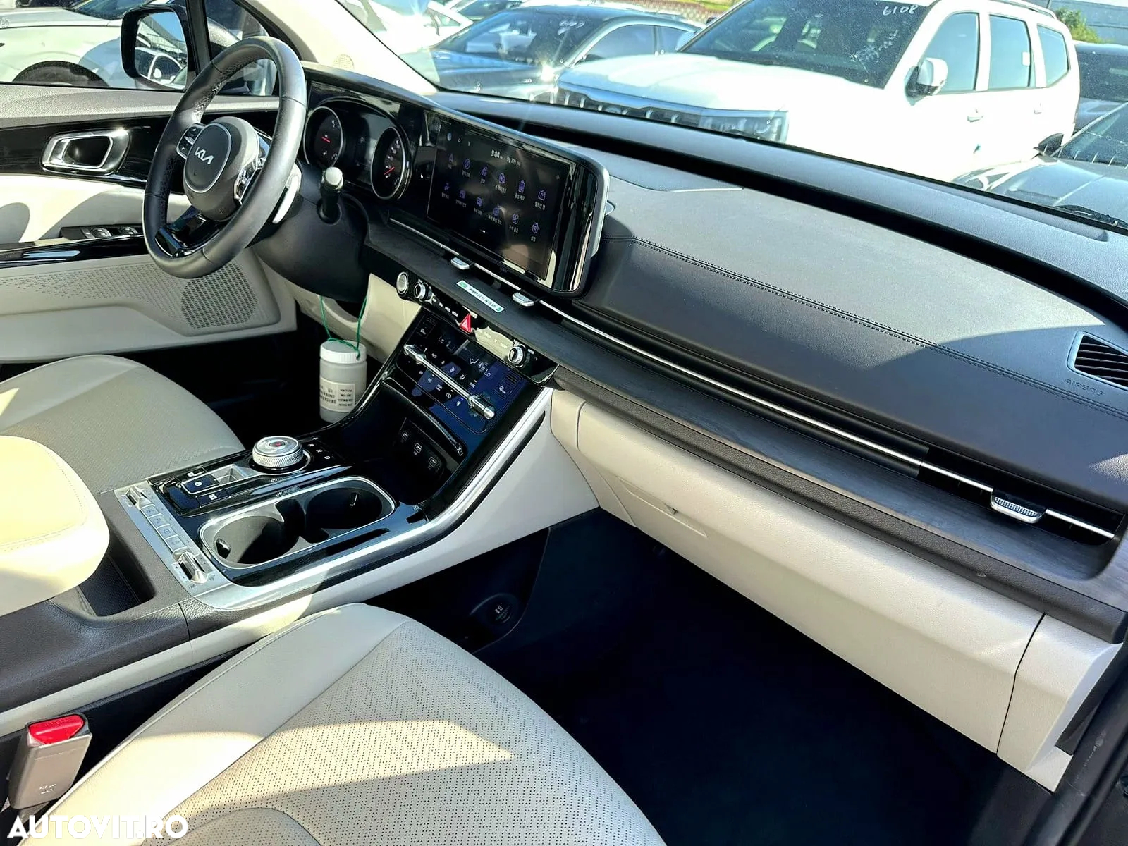 Kia Carnival - 5