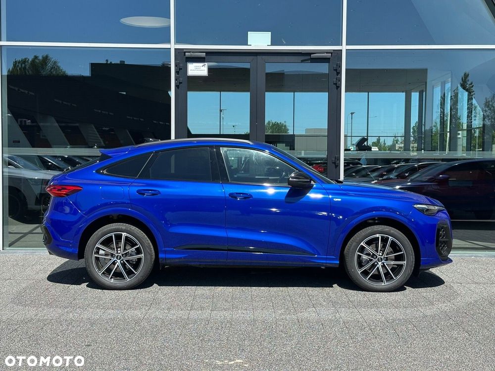 Audi Q5 Sportback - 5