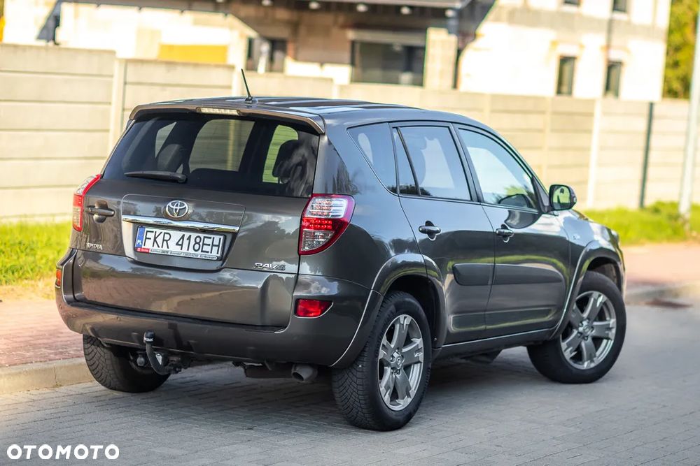 Toyota RAV4 2.2 D-CAT 4x4 Executive - 9