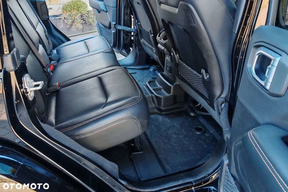 Jeep Wrangler Unlimited GME 2.0 Turbo Sahara - 11