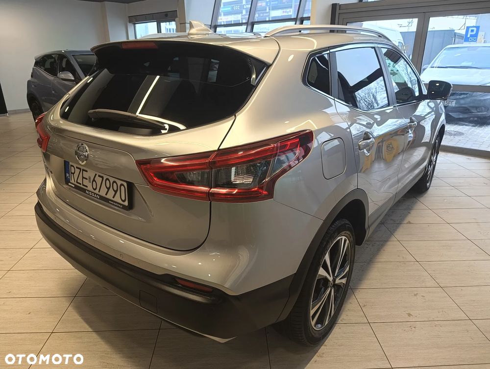 Nissan Qashqai 1.2 DIG-T N-Connecta EU6 - 5