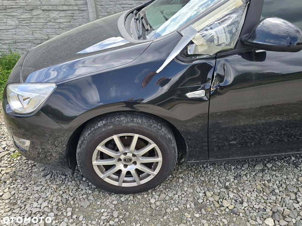 Opel Astra 1.4 150 Jahre - 11