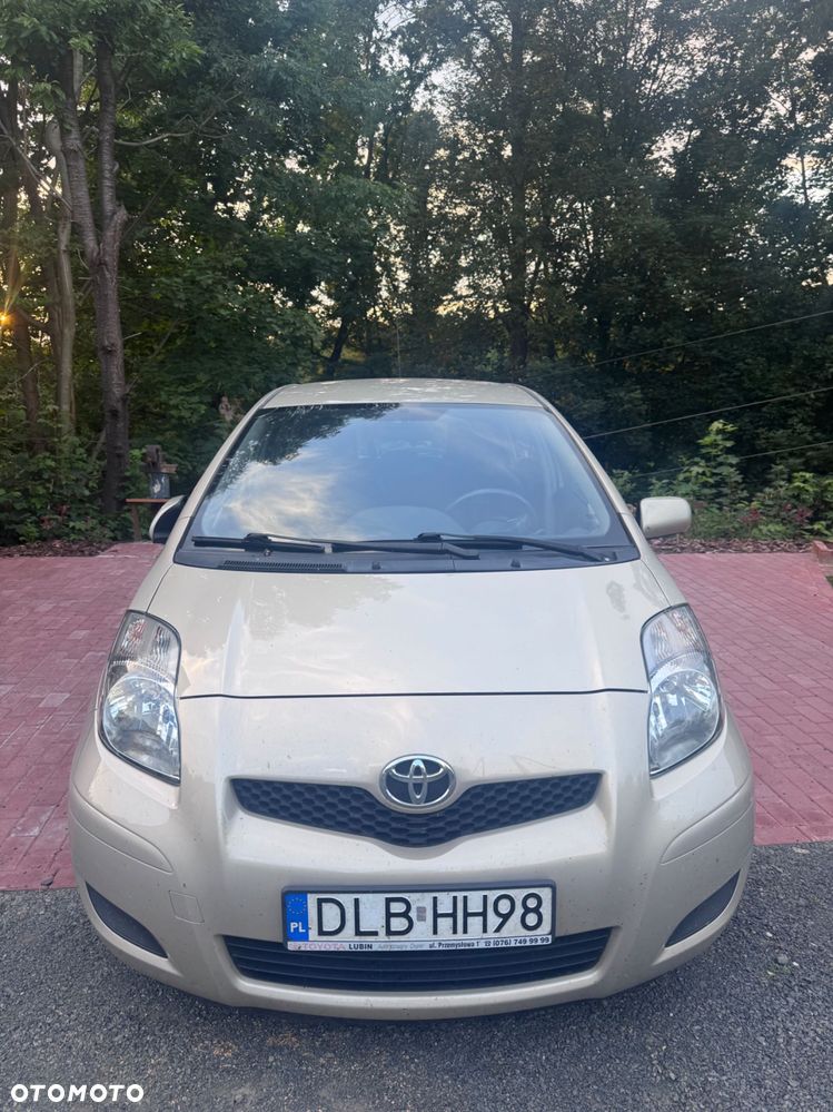 Toyota Yaris - 2