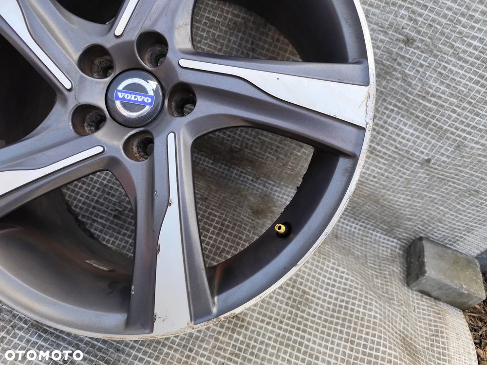 Felgi aluminiowe 4szt Komplet Volvo R-Design 18" 8Jx18 ET55 31362188 5x108 - 9