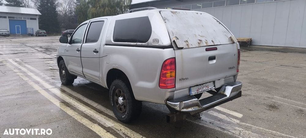 Toyota Hilux 4x4 Double Cab - 5