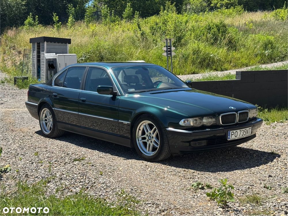 BMW Seria 7 735i L - 2