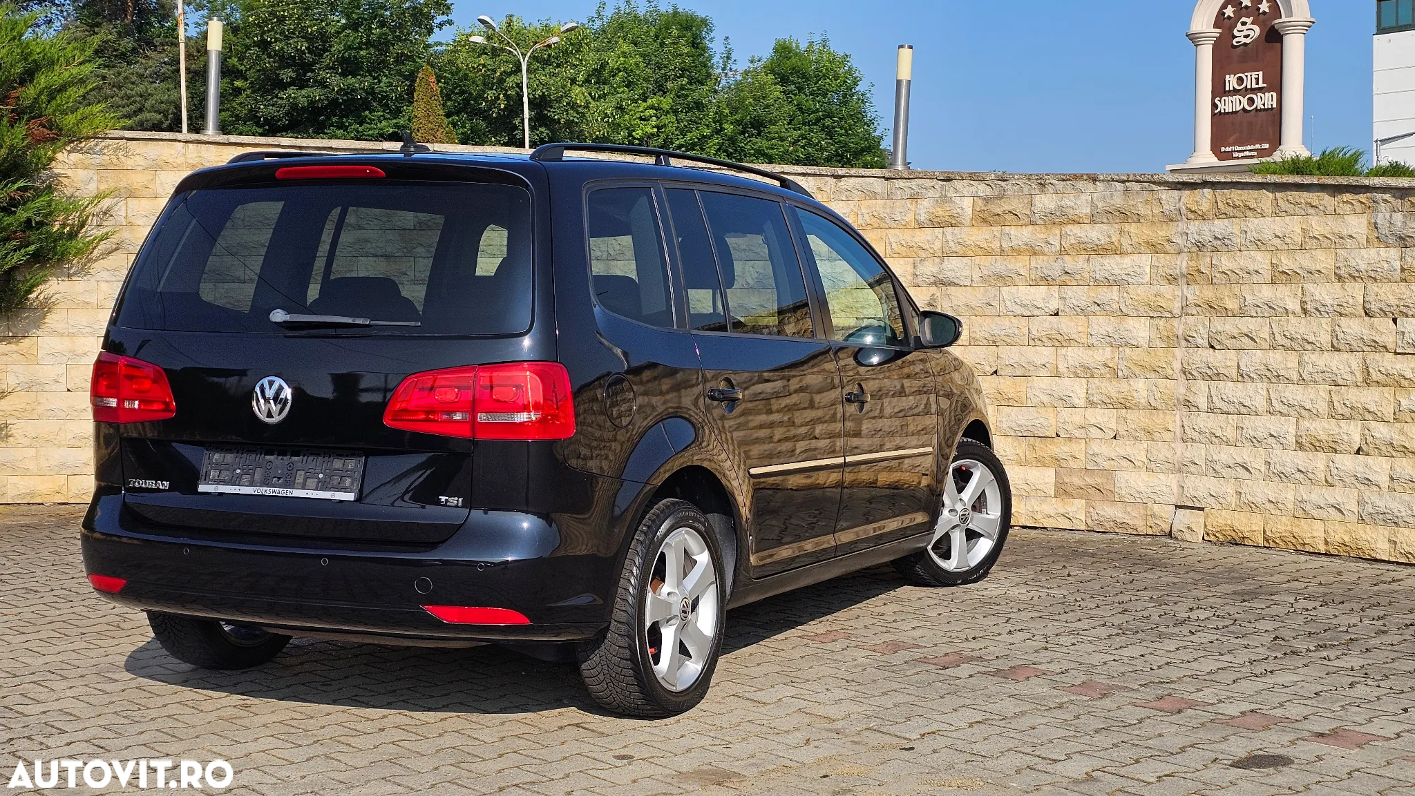 Volkswagen Touran 1.4 TSI DSG Highline - 2