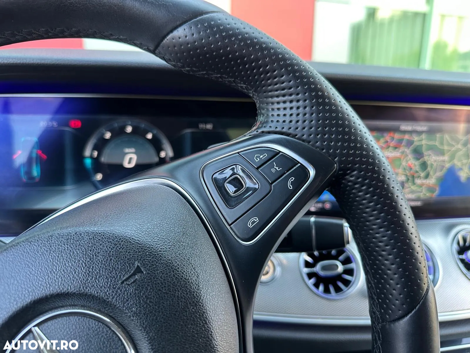 Mercedes-Benz E 200 d Aut. - 36
