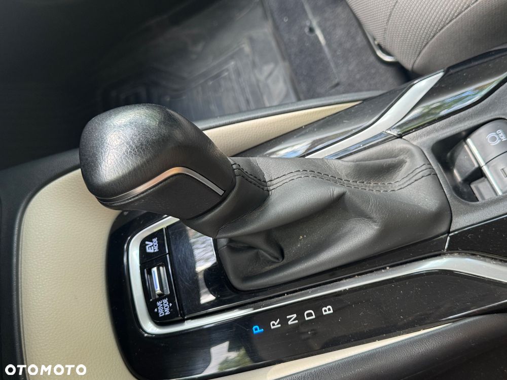Toyota Corolla 1.8 Hybrid Comfort - 24