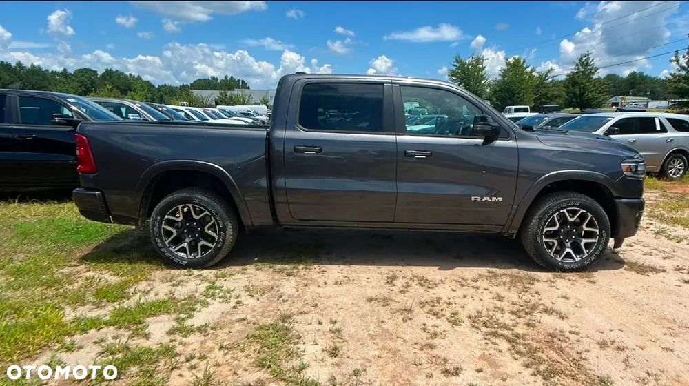 Dodge RAM 5.7 4x4 - 3