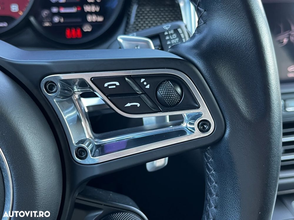 Porsche Macan - 19