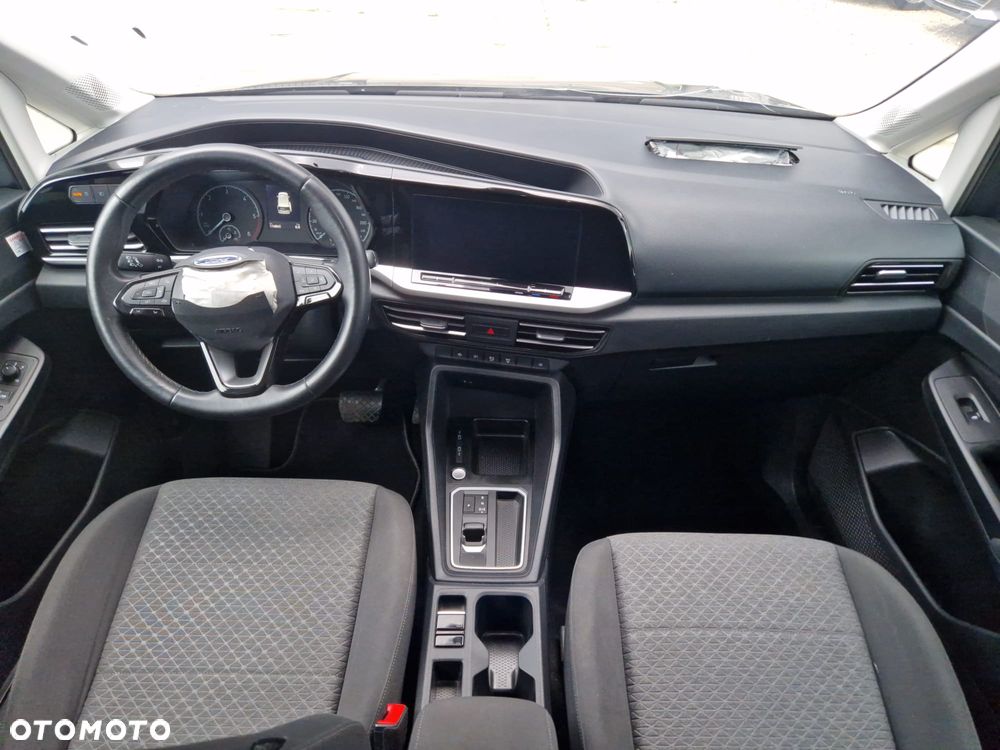 Ford Tourneo Connect Grand - 27