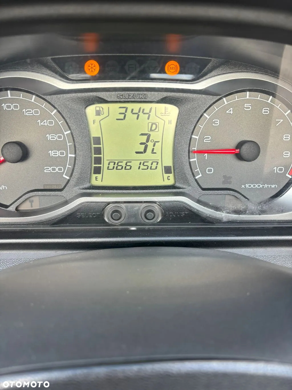 Suzuki Burgman - 7