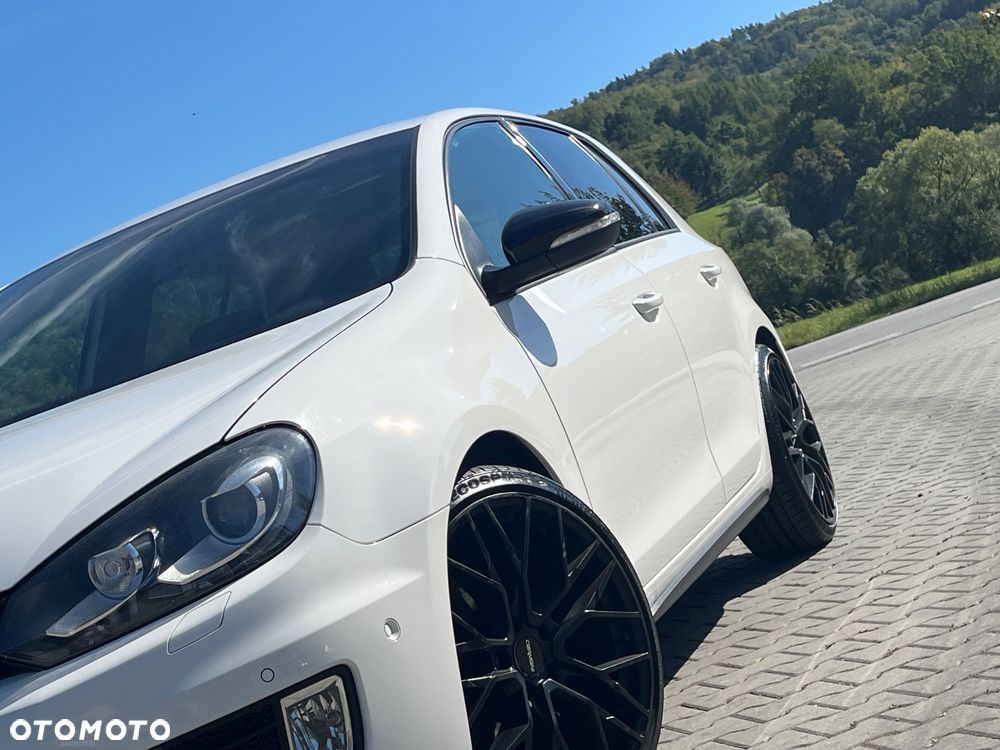 Volkswagen Golf - 11