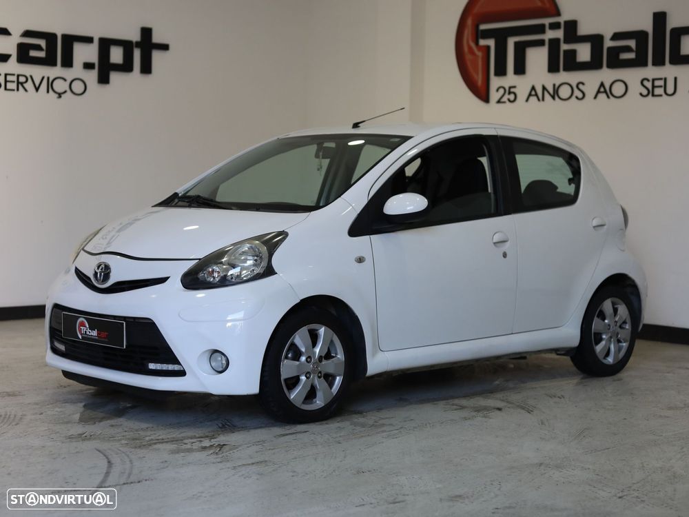 Toyota Aygo 1.0 - 8