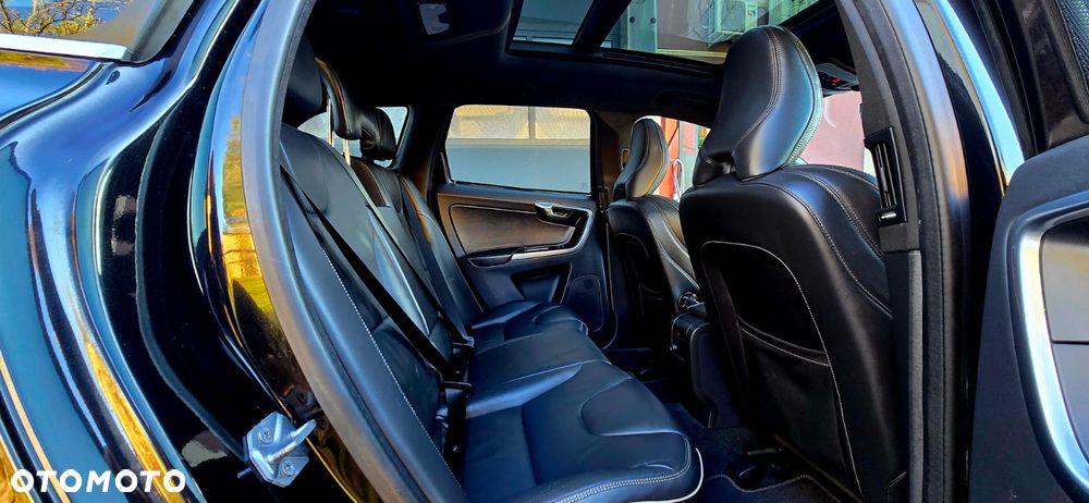 Volvo XC 60 T5 Drive-E R-Design Summum - 19