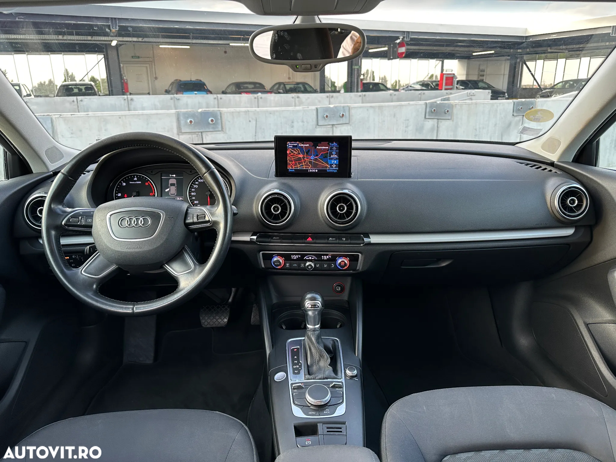 Audi A3 1.6 TDI Sportback S tronic design - 5