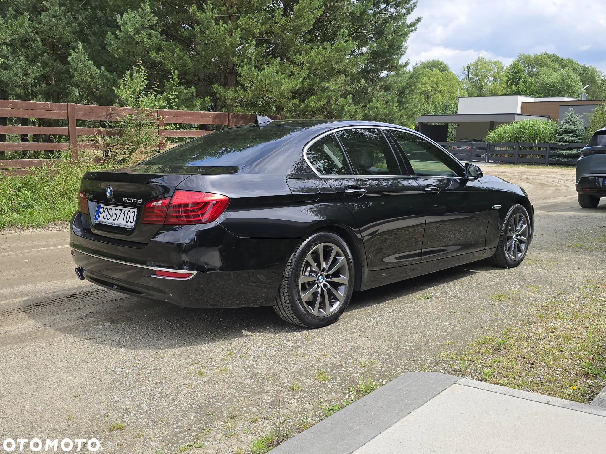 BMW Seria 5 520d xDrive Luxury Line - 2