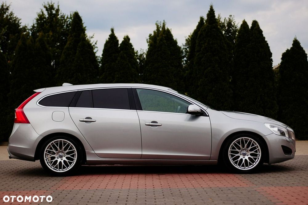 Volvo V60 D4 Geartronic RDesign - 7