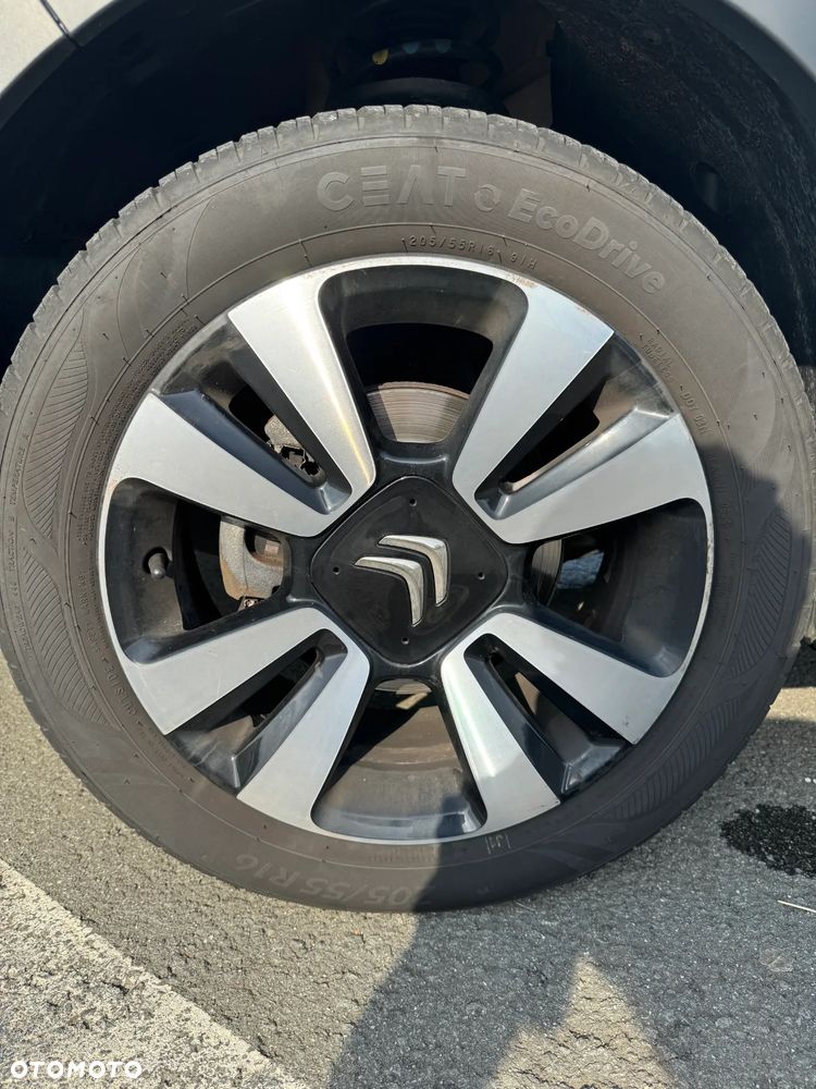 Citroën C3 1.2 PureTech Shine EAT6 - 28