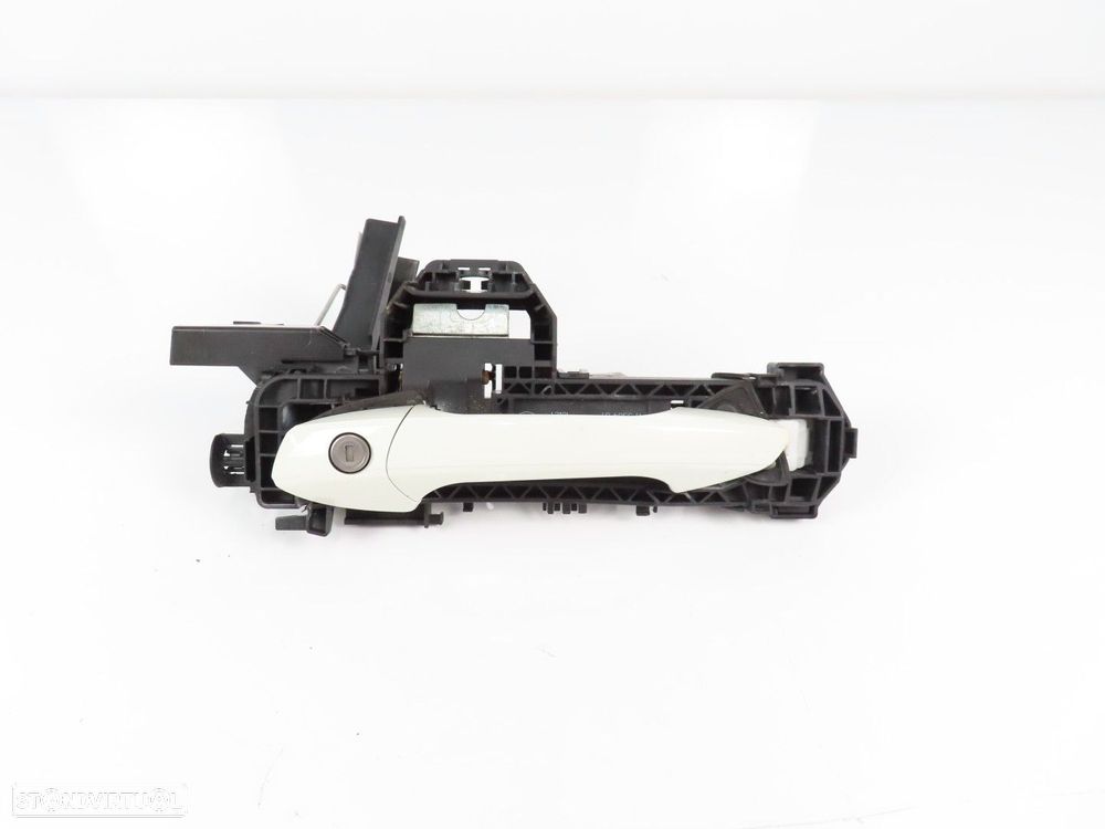 Punho da porta Direito/Frente/Exterior Seminovo/ Original MERCEDES-BENZ CLA Coup... - 1