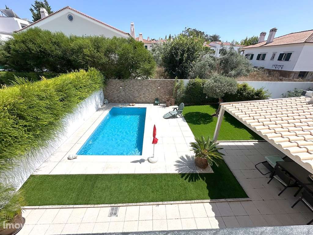 Moradia T4 com piscina e cave com 90 m2 em Azeitão - Grande imagem: 4/60
