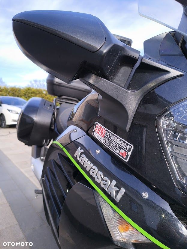 Kawasaki GTR - 10
