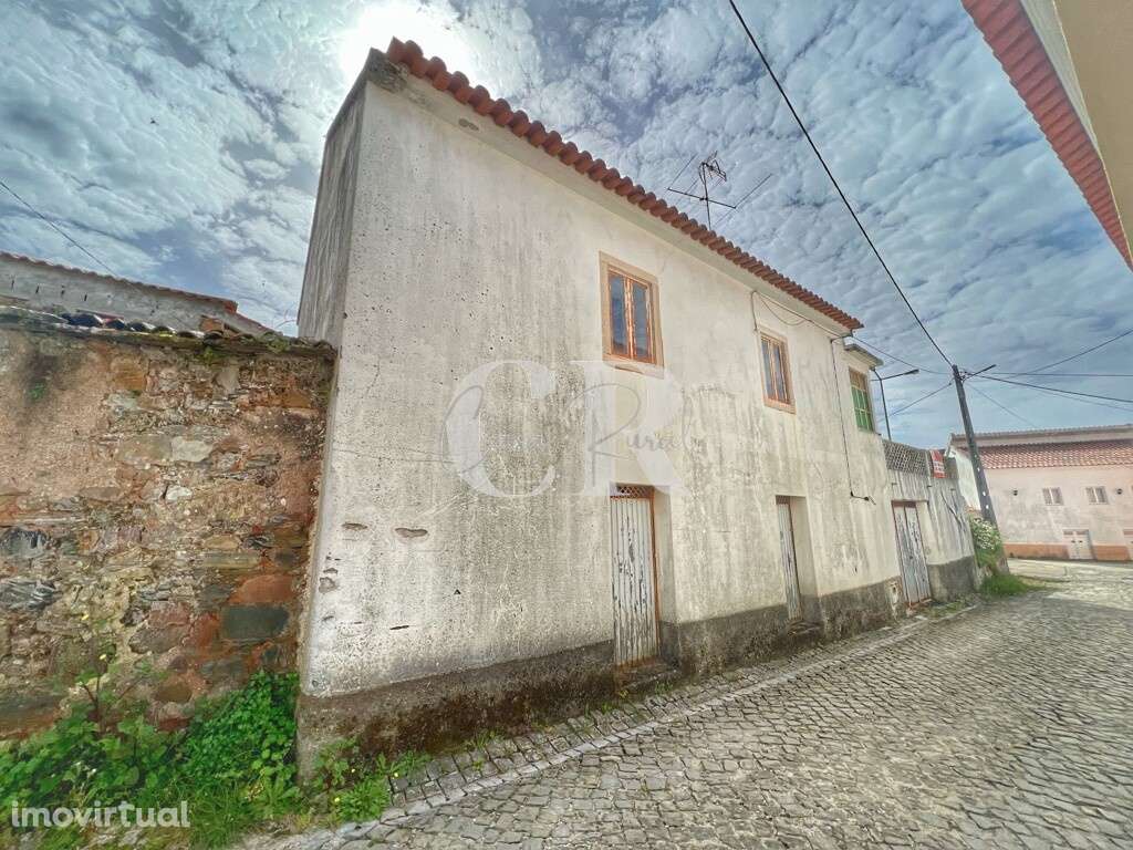 Moradia T2 c/ logradouro e quintal - Grande imagem: 2/49