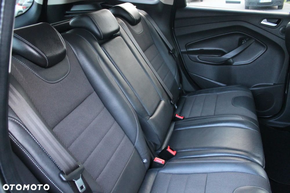 Ford Kuga - 26