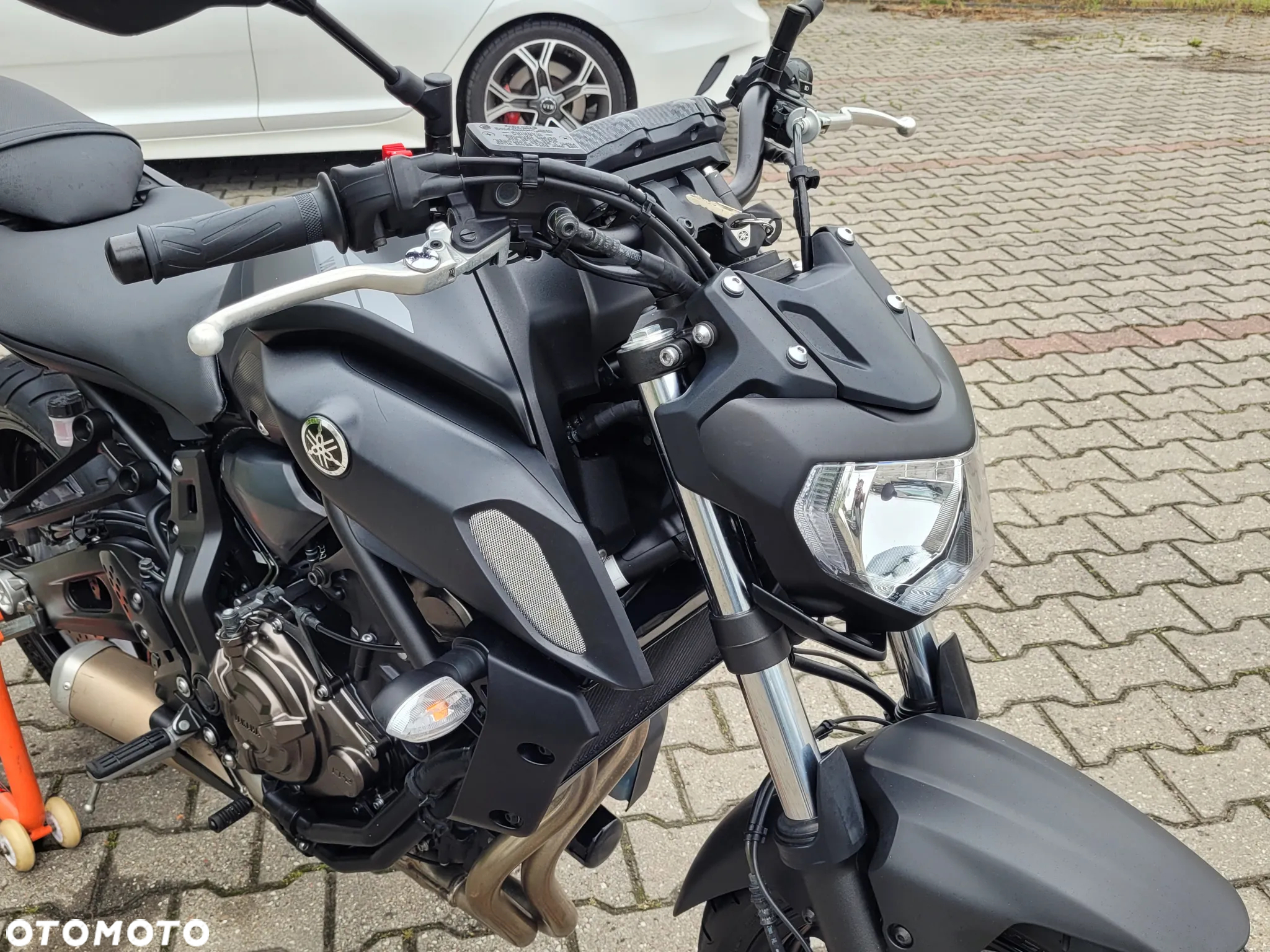 Yamaha MT - 8