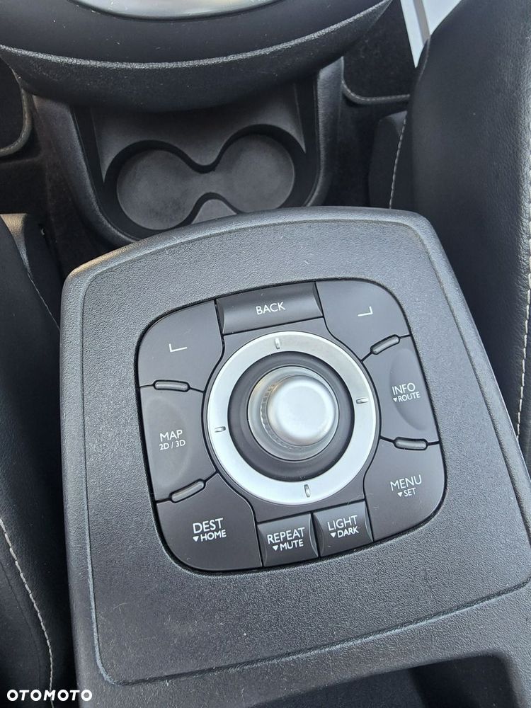 Renault Grand Scenic - 31