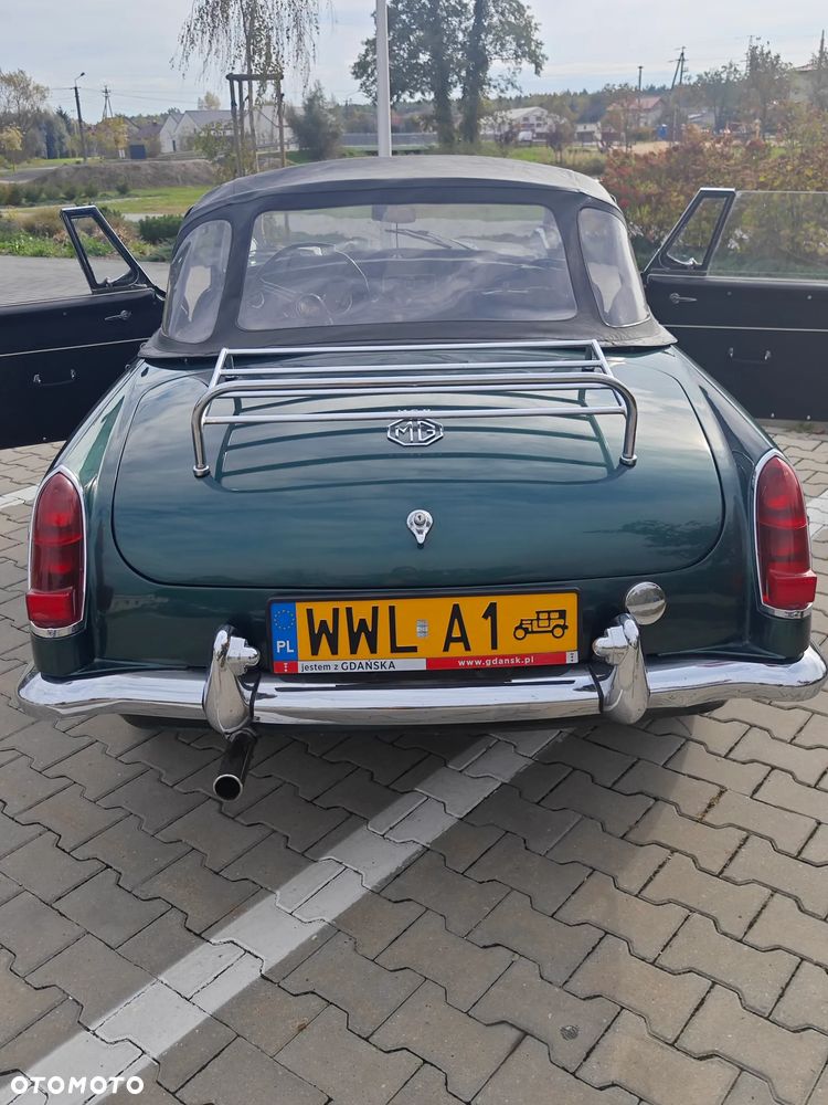 MG MGB - 9