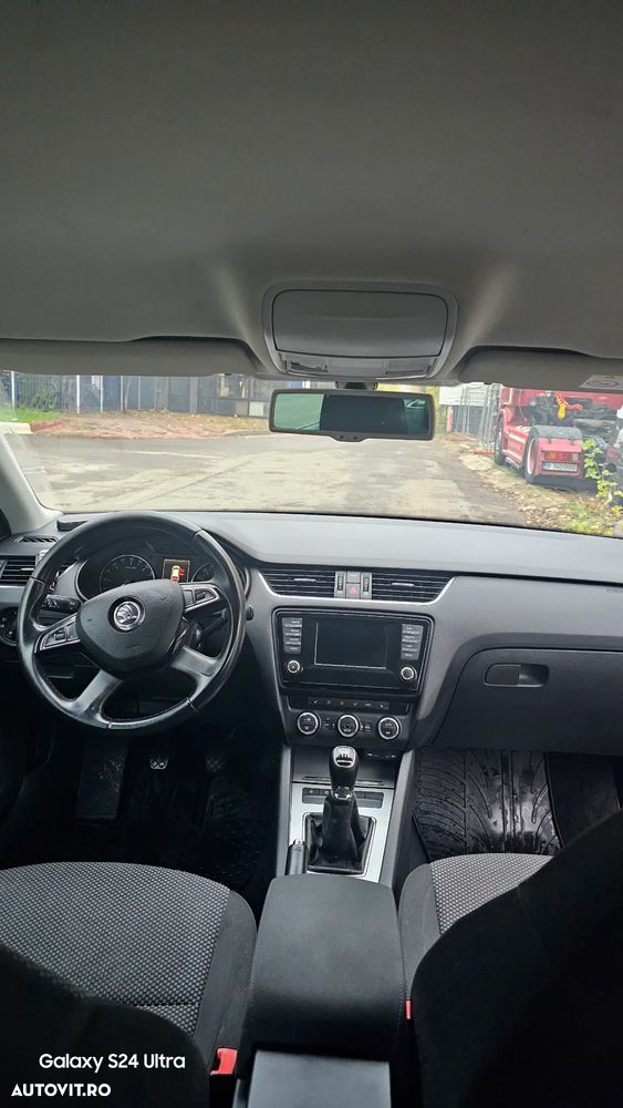 Skoda Octavia 1.6 TDI GREENLINE - 3