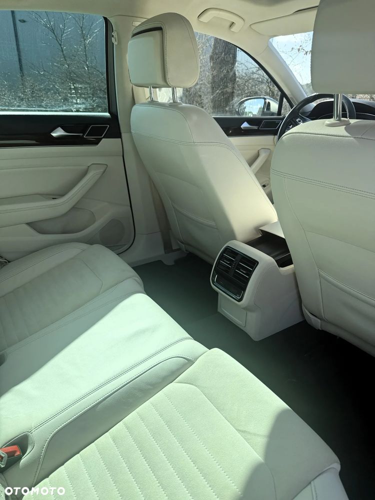 Volkswagen Passat 2.0 TSI BMT Highline DSG - 10