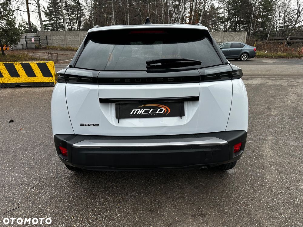 Peugeot 2008 - 4